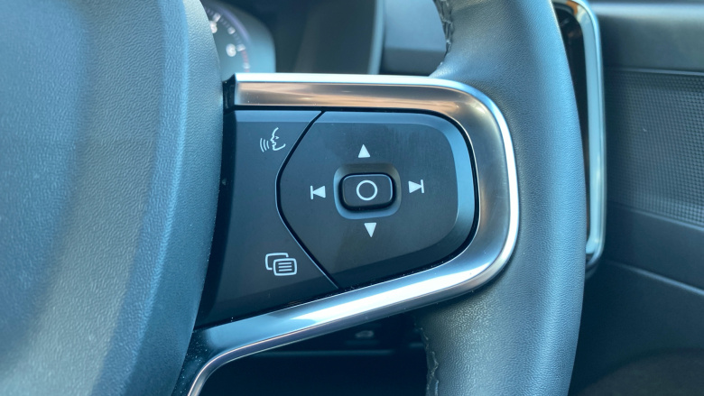 Volvo Xc40 1.5 T3 [163] R DESIGN 5dr Geartronic Petrol Estate